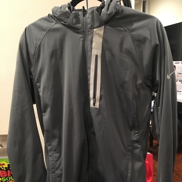 nike shield max jacket